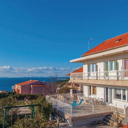 Cozy Home In Dolac With Kitchen Primosten Bagian luar foto